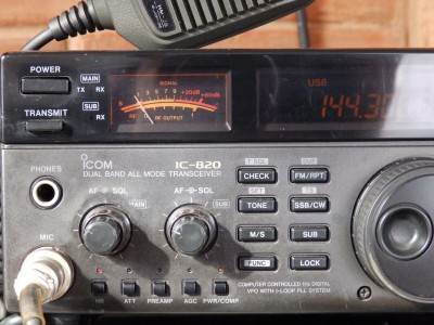 Icom IC-820D-2.JPG