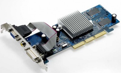 ASUS-V9520XTD-128MB-AGP-8x_800x600.jpg