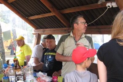 Народ волнуется... сочувствует...