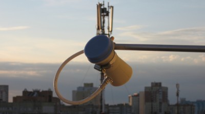 так выглядит китайская PLL LNB вечером