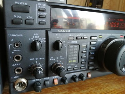 FT-1000 MkV Field 3.jpg