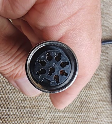 8pin.jpg