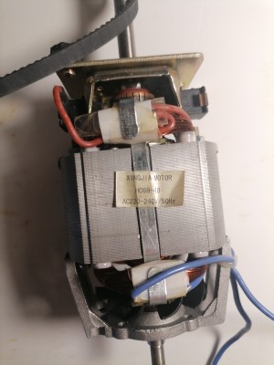 АС 220-240V