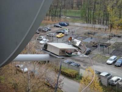 24GHz.JPG (59.04 КБ) 59896 просмотров Трансвертер 24 ГГц. ПЧ=432МГц. Пока проверен на прием маяка (около 5 км) и на передачу индикатором напряженности поля и анализатором спектра.<br />Жду приезда EW6FS, для проведения полноценного QSO.