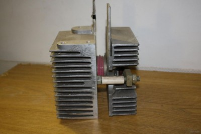 5011497378_0.jpg